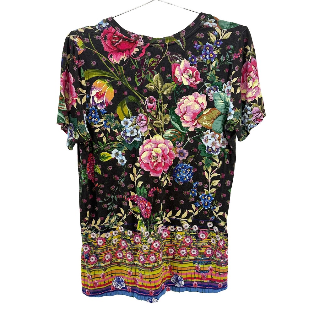 JOHNNY WAS Janie Favorite Boho Floral V-Neck Tee • Medium • gray, multi-color - Picture 4 of 7